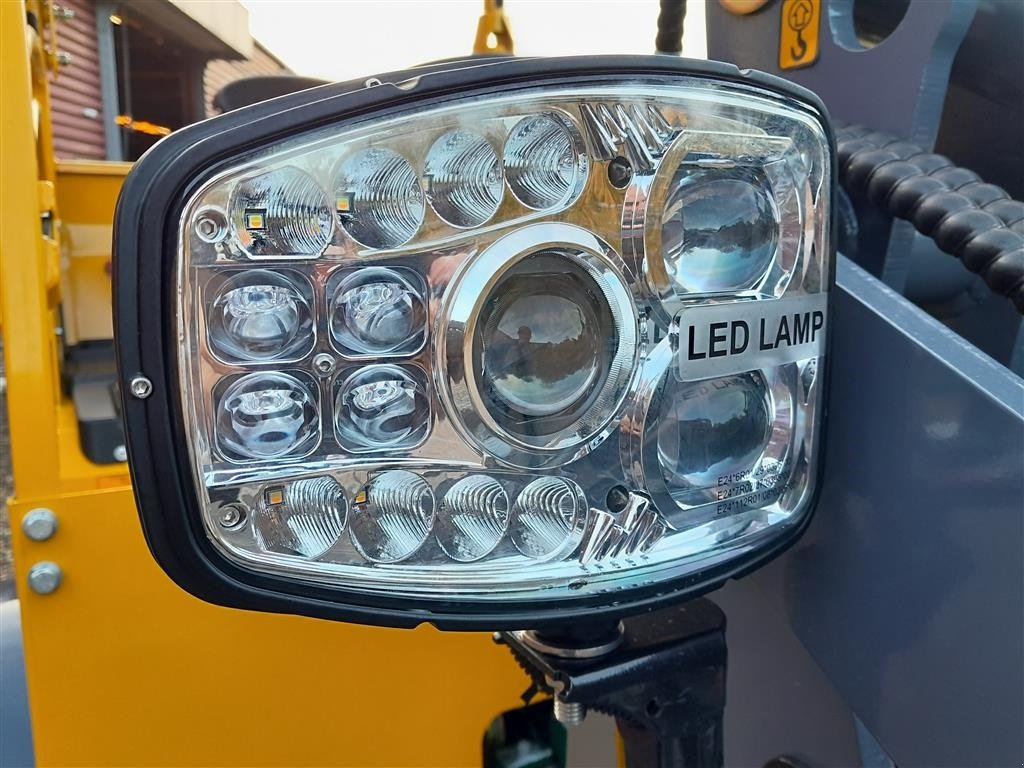 Kompaktlader tip Eurotrac W12S m. mellem arm, Gebrauchtmaschine in Rødekro (Poză 12)