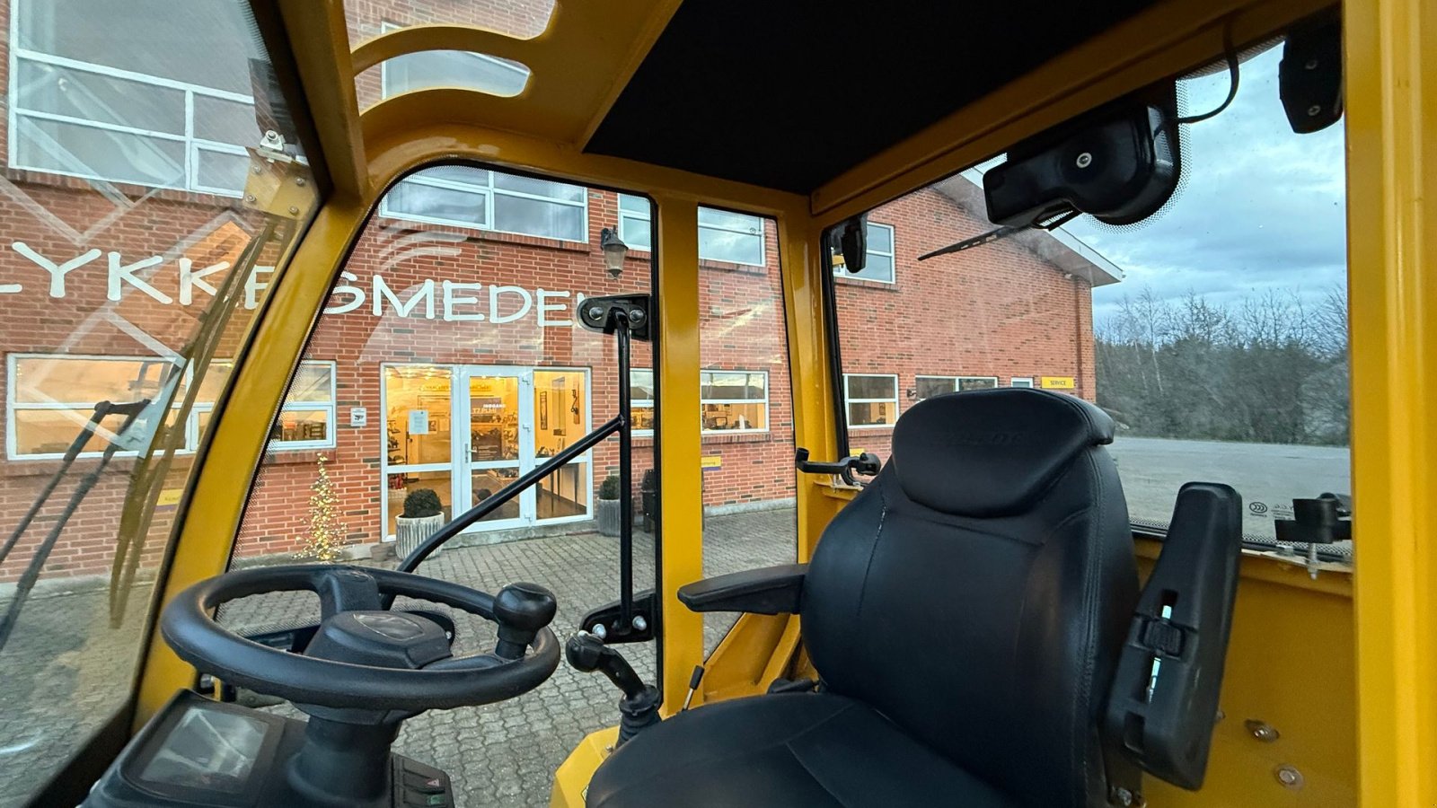 Kompaktlader типа Eurotrac W12S, Gebrauchtmaschine в Gjerlev J. (Фотография 12)