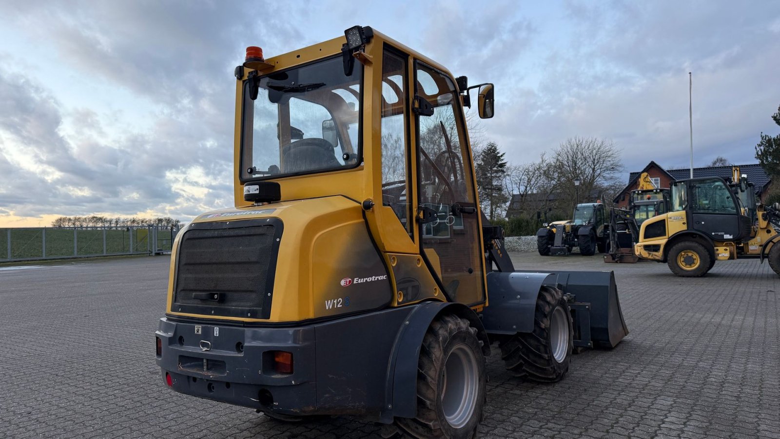 Kompaktlader типа Eurotrac W12S, Gebrauchtmaschine в Gjerlev J. (Фотография 5)