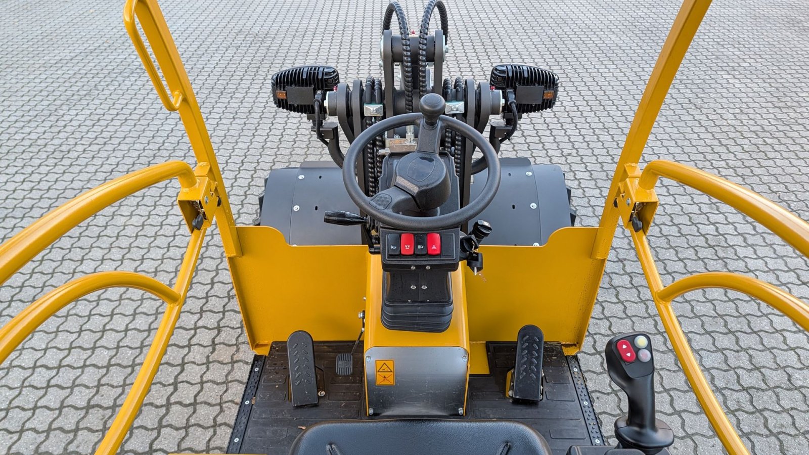 Kompaktlader of the type Eurotrac W12S, Gebrauchtmaschine in Rødekro (Picture 10)