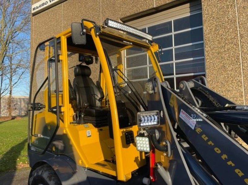 Kompaktlader des Typs Eurotrac W13F inkl skovl og pallegafler, Gebrauchtmaschine in Gedved (Bild 3)