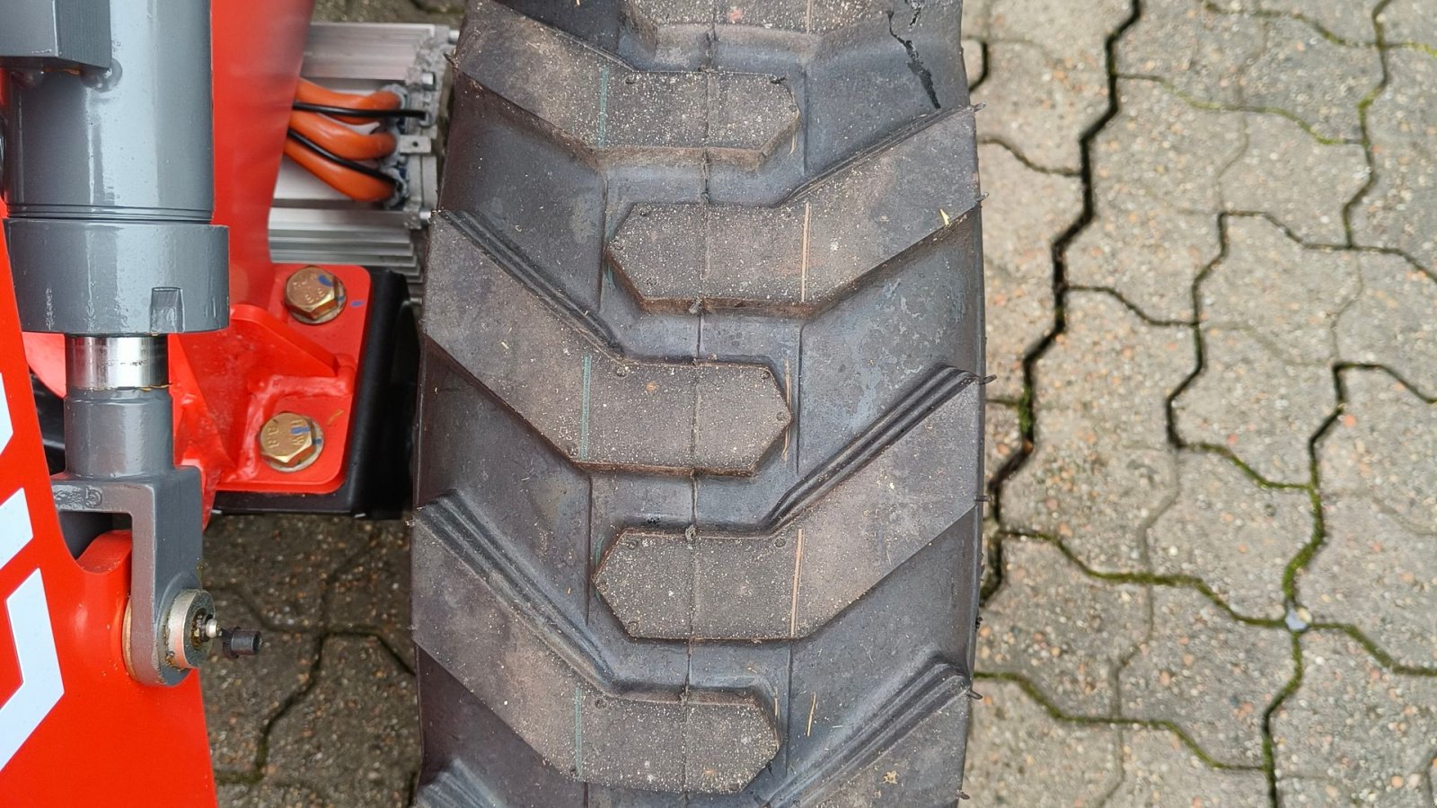 Kompaktlader des Typs Everun El-500 Fabriksny med græsdæk, Gebrauchtmaschine in Vinderup (Bild 6)