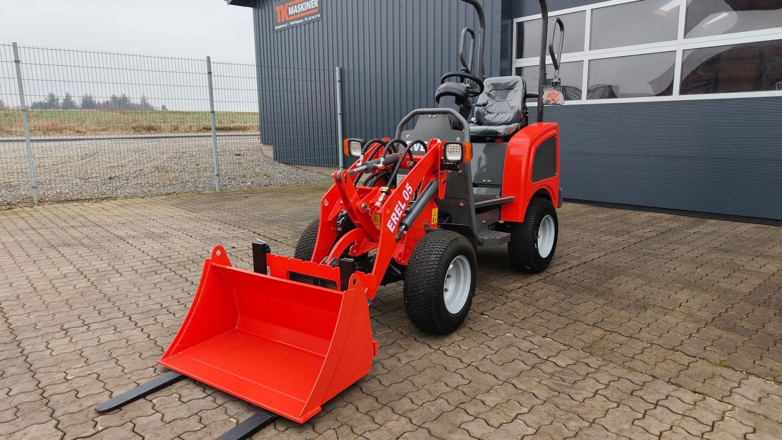 Kompaktlader des Typs Everun El-500 Fabriksny med græsdæk, Gebrauchtmaschine in Vinderup (Bild 4)