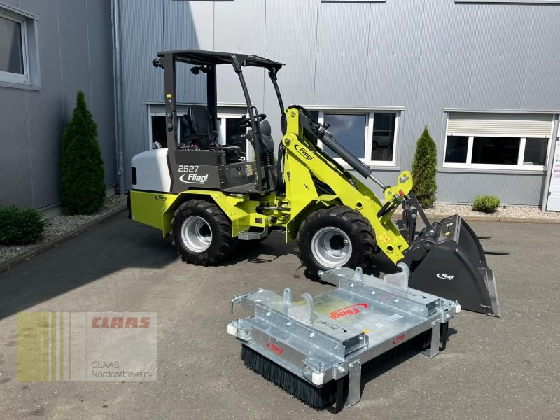 Kompaktlader типа Fliegl HOFLADER 25-27 REDUZIERT!, Neumaschine в Altenstadt a.d. Waldnaab (Фотография 4)