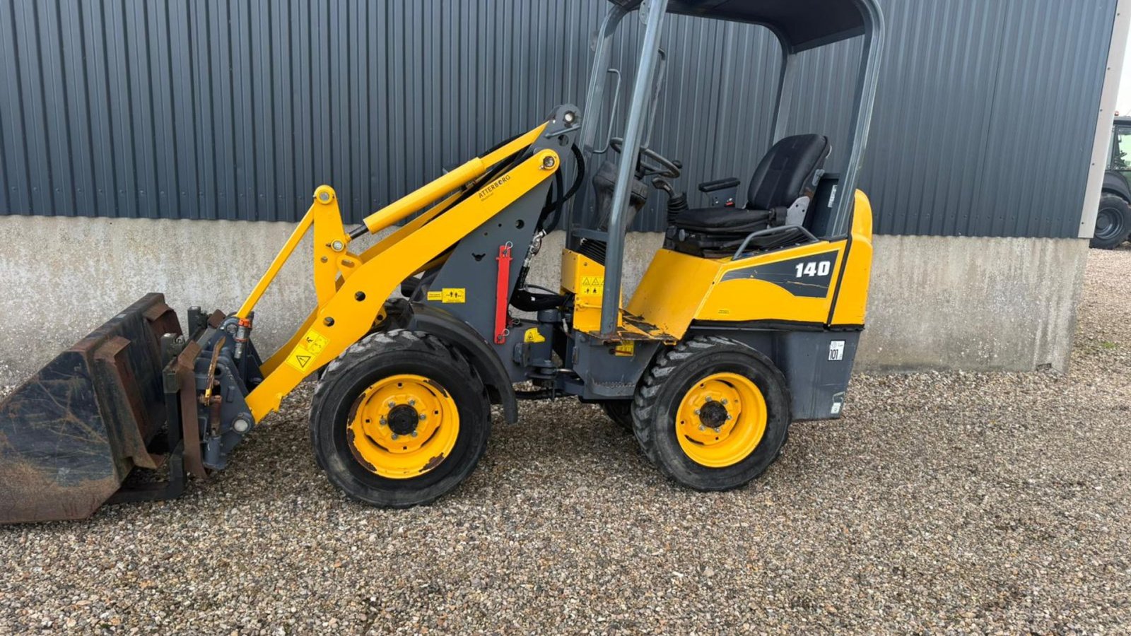 Kompaktlader des Typs Gehl 140 Gehl, Gebrauchtmaschine in Nykøbing Mors (Bild 1)