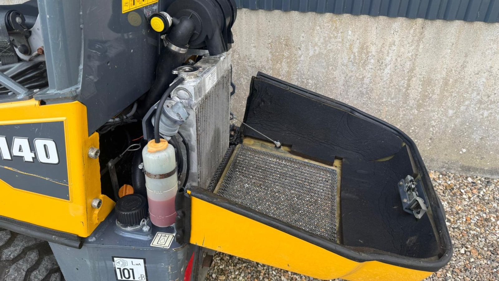 Kompaktlader des Typs Gehl 140 Gehl, Gebrauchtmaschine in Nykøbing Mors (Bild 4)