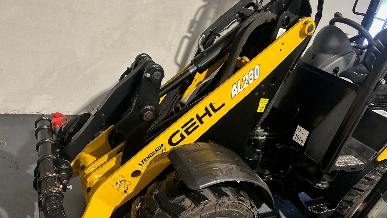 Kompaktlader typu Gehl AL 230, Gebrauchtmaschine v Arden (Obrázok 4)