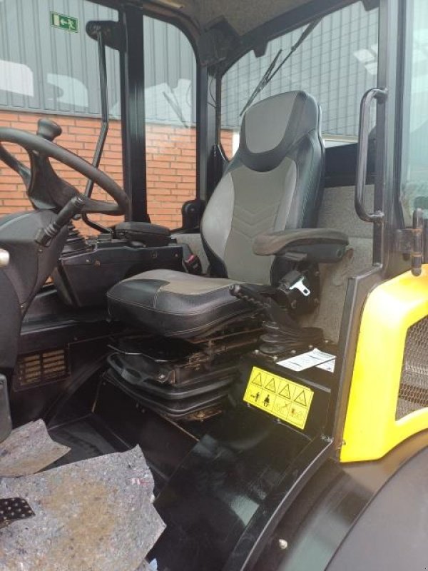 Kompaktlader of the type Gehl AL750 m/kabine, Gebrauchtmaschine in Rødding (Picture 12)