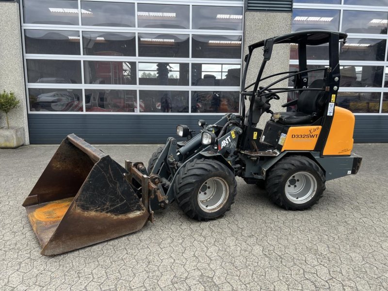 Kompaktlader van het type GiANT 332 SWT X-TRA, Gebrauchtmaschine in Viborg (Foto 1)