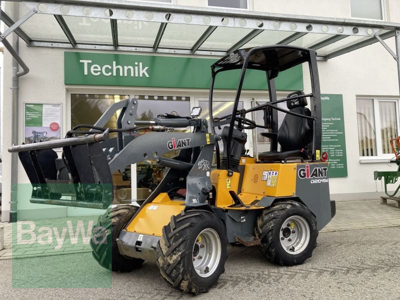 Kompaktlader des Typs GiANT D204SW, Gebrauchtmaschine in Lupburg