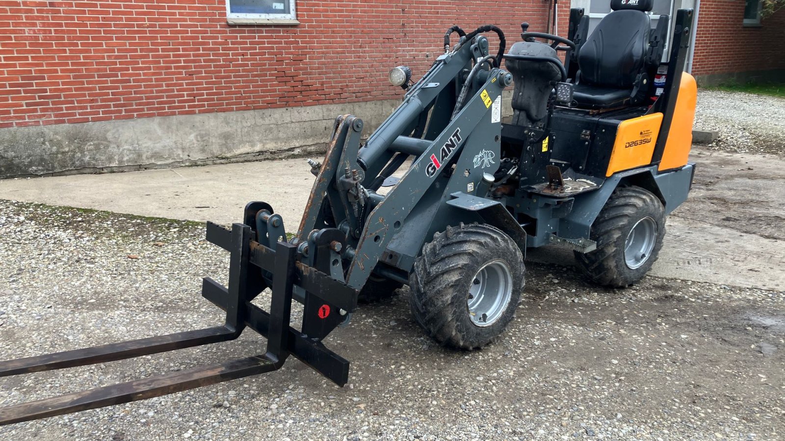 Kompaktlader типа GiANT D263SW, Gebrauchtmaschine в Thisted (Фотография 2)