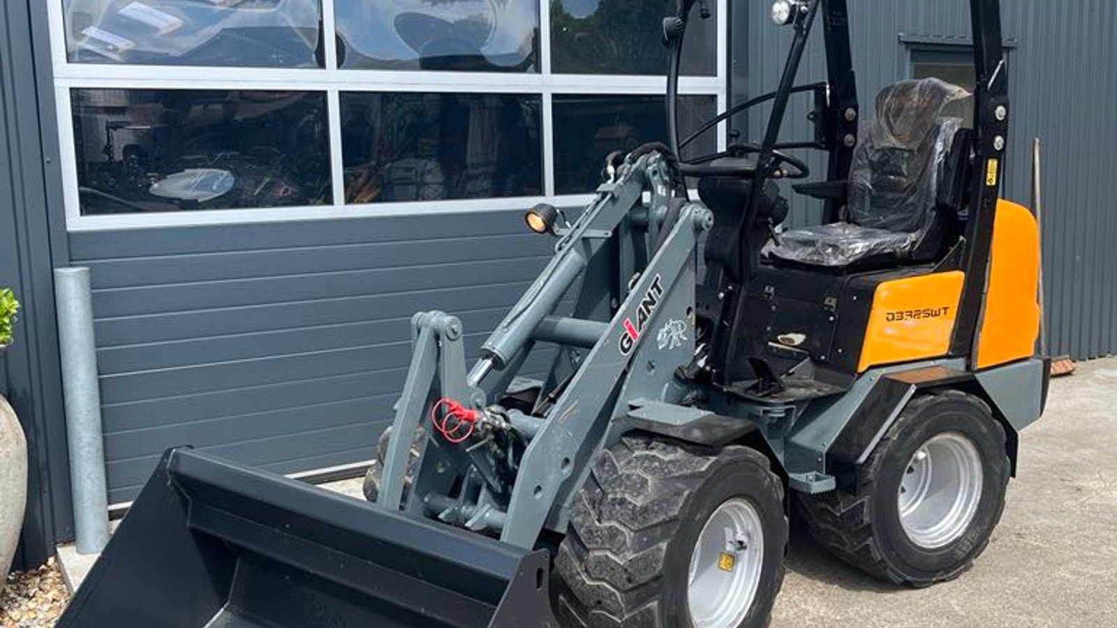 Kompaktlader of the type GiANT D332SWT, Gebrauchtmaschine in Føvling (Picture 3)