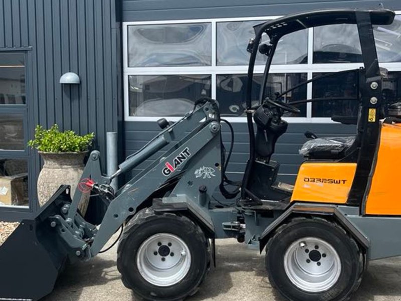 Kompaktlader del tipo GiANT D332SWT, Gebrauchtmaschine en Føvling (Imagen 1)