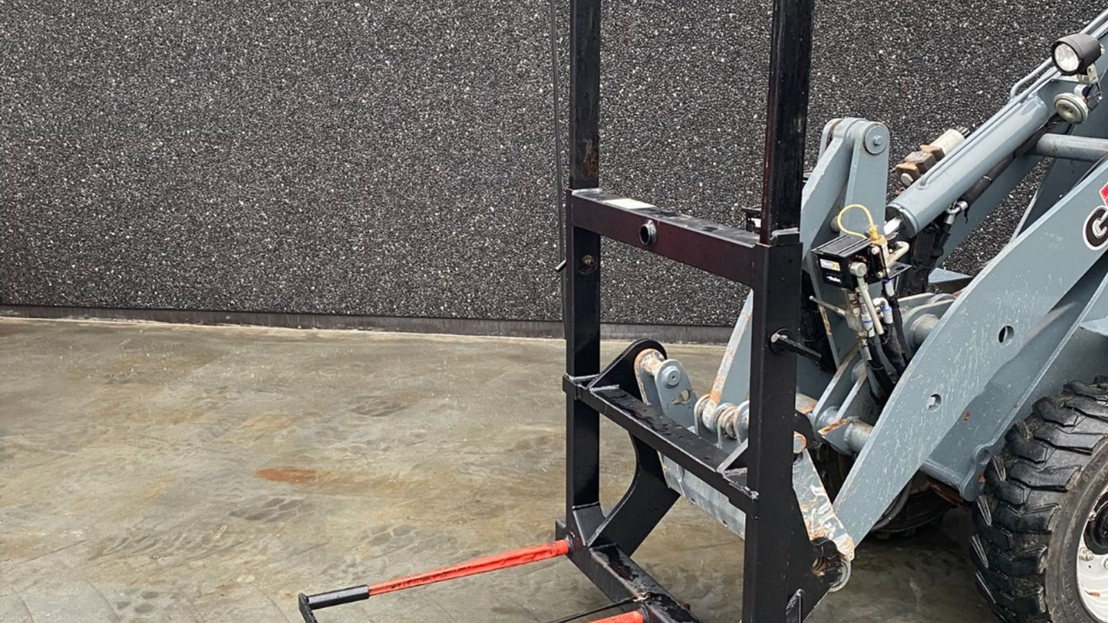 Kompaktlader des Typs GiANT D337T Med skovl og pallegafler, Gebrauchtmaschine in Lintrup (Bild 17)