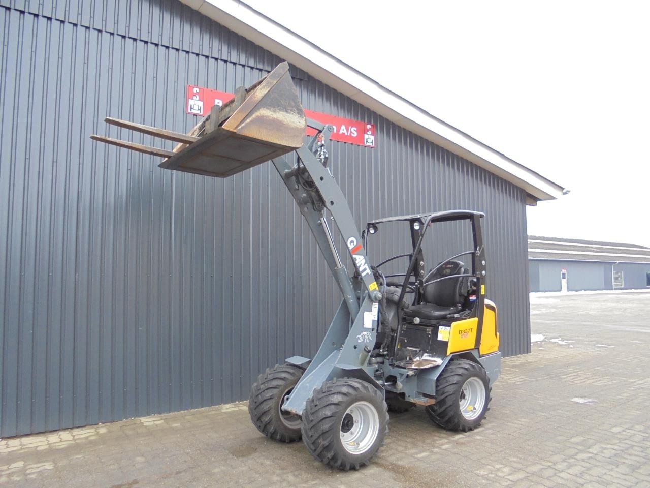 Kompaktlader a típus GiANT D337T, Gebrauchtmaschine ekkor: Ribe (Kép 12)