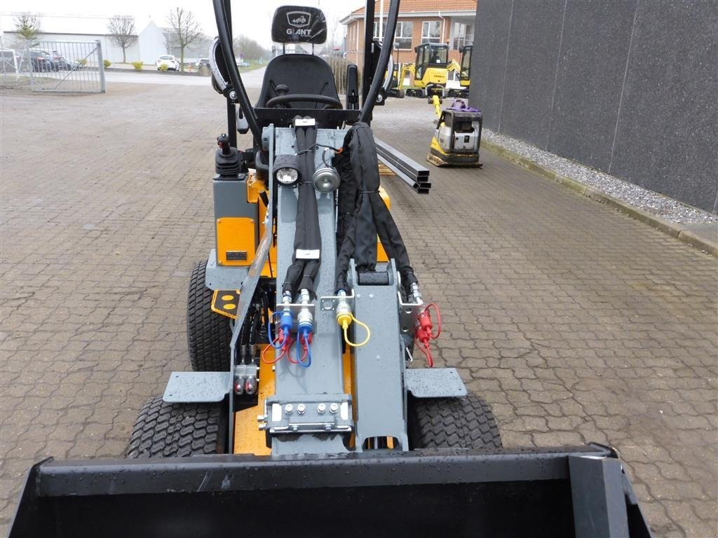 Kompaktlader of the type GiANT G 1200 tele, Gebrauchtmaschine in Nørresundby (Picture 9)