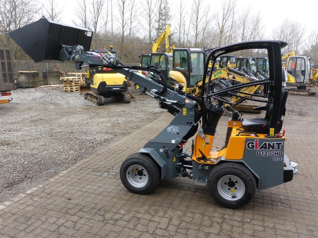 Kompaktlader of the type GiANT G 1200 tele, Gebrauchtmaschine in Nørresundby (Picture 10)