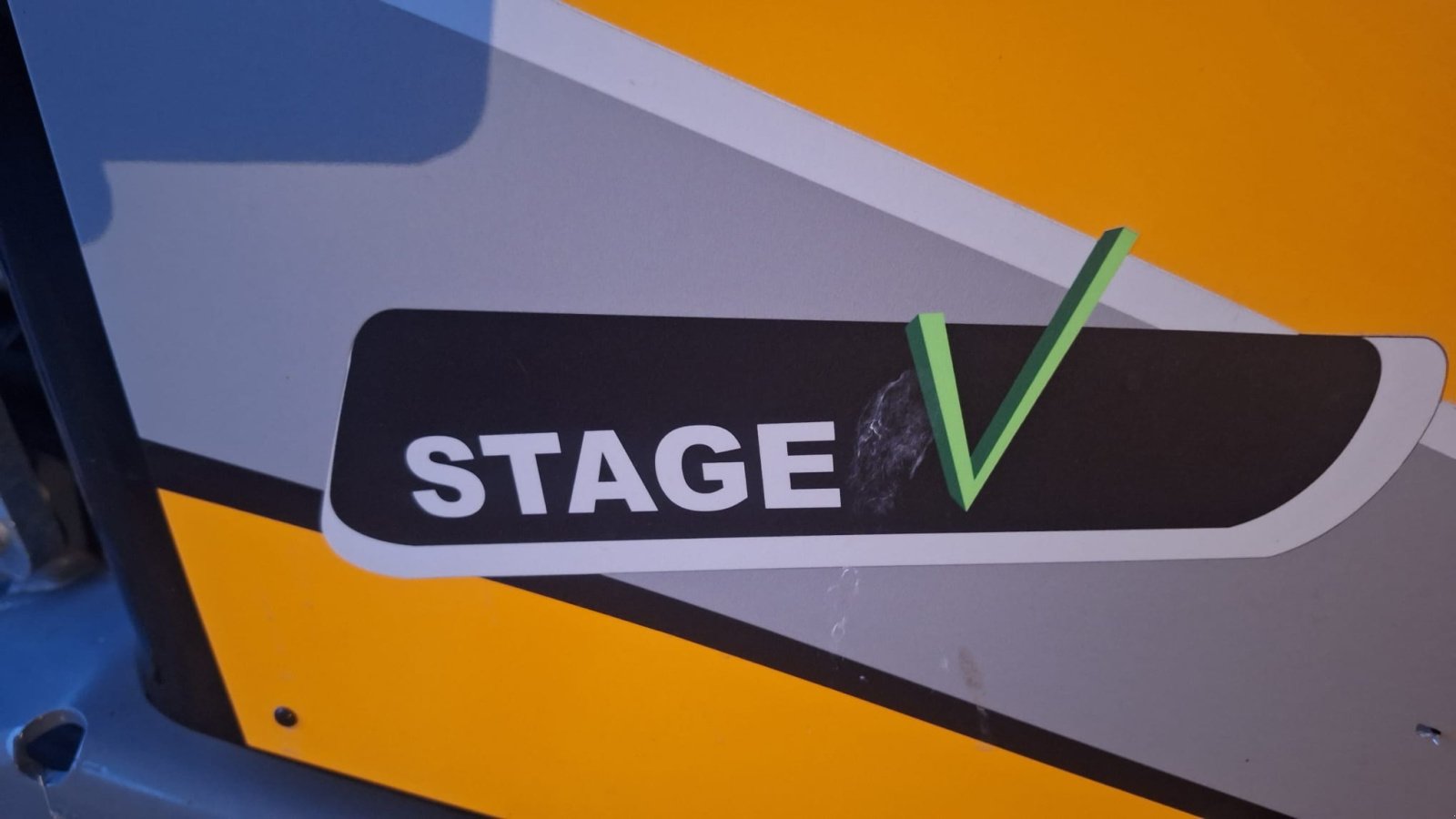 Kompaktlader typu GiANT G 3500, Gebrauchtmaschine w Vorderweissenbach (Zdjęcie 8)