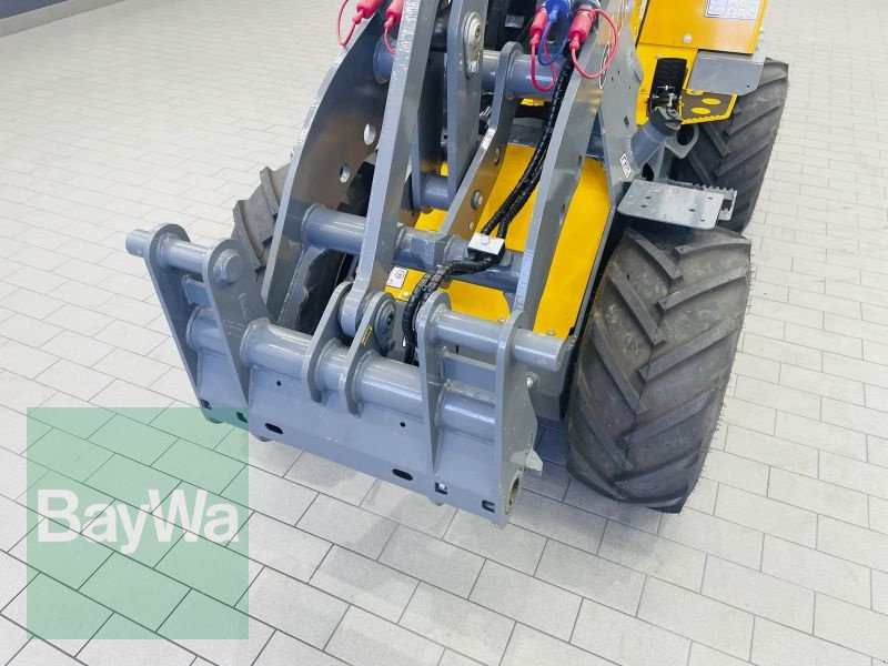 GiANT G1200 HD, Gebrauchtmaschine, Baujahr: 2023, Betriebsstunden: 5 Stunden (Bild 12) Kompaktlader des Typs GiANT G1200 HD, Gebrauchtmaschine in Manching (Bild 12)