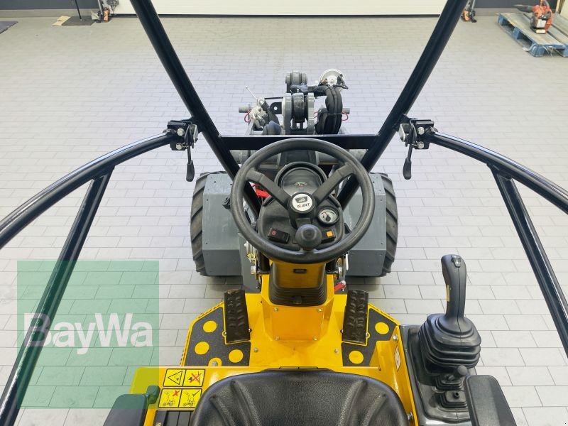 GiANT G1200 HD, Gebrauchtmaschine, Baujahr: 2023, Betriebsstunden: 5 Stunden (Bild 16) Kompaktlader des Typs GiANT G1200 HD, Gebrauchtmaschine in Manching (Bild 16)