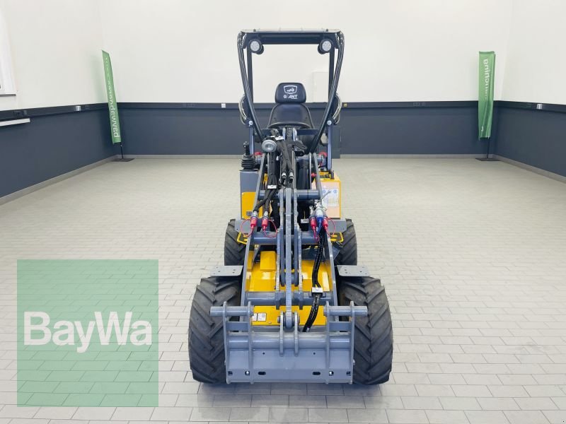 GiANT G1200 HD, Gebrauchtmaschine, Baujahr: 2023, Betriebsstunden: 5 Stunden (Bild 11) Kompaktlader des Typs GiANT G1200 HD, Gebrauchtmaschine in Manching (Bild 11)