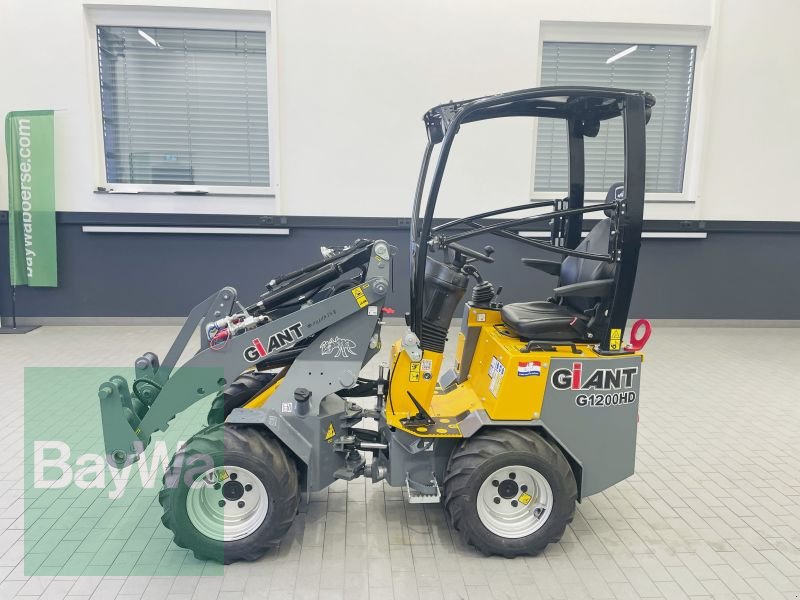 GiANT G1200 HD, Gebrauchtmaschine, Baujahr: 2023, Betriebsstunden: 5 Stunden (Bild 9) Kompaktlader des Typs GiANT G1200 HD, Gebrauchtmaschine in Manching (Bild 9)