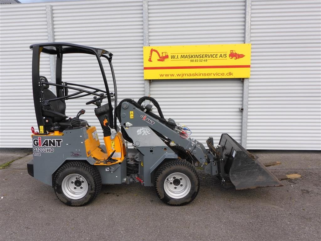 Kompaktlader of the type GiANT G1200 Tele kun 115 timer  med dobbelpumpe, Gebrauchtmaschine in Nørresundby (Picture 1)