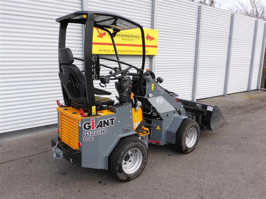 Kompaktlader za tip GiANT G1200 Tele kun 143 timer  med dobbelpumpe, Gebrauchtmaschine u Nørresundby (Slika 6)