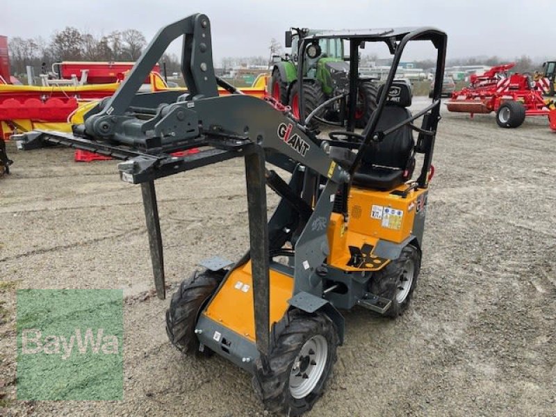 Kompaktlader du type GiANT G1200, Gebrauchtmaschine en Eggenfelden (Photo 1)