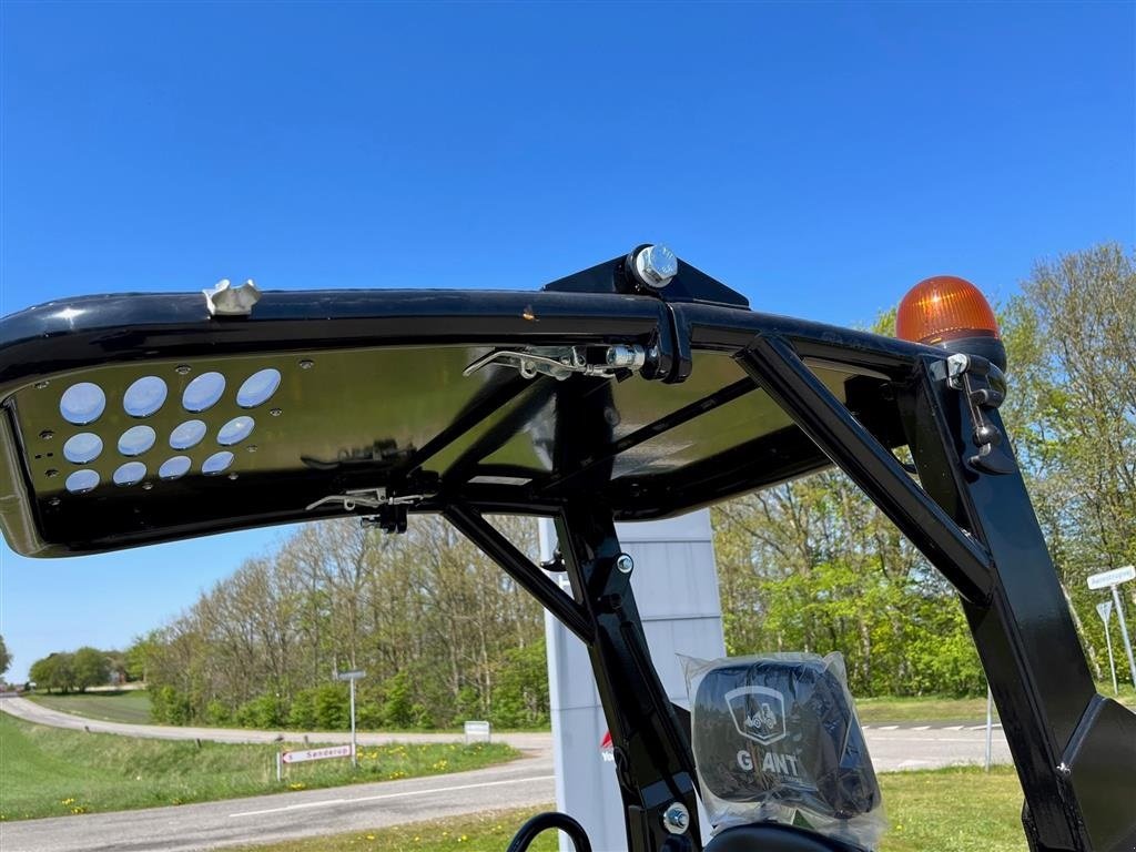 Kompaktlader des Typs GiANT G1500 HD Ekstra Skovl og pallegafler, Gebrauchtmaschine in Suldrup (Bild 9)