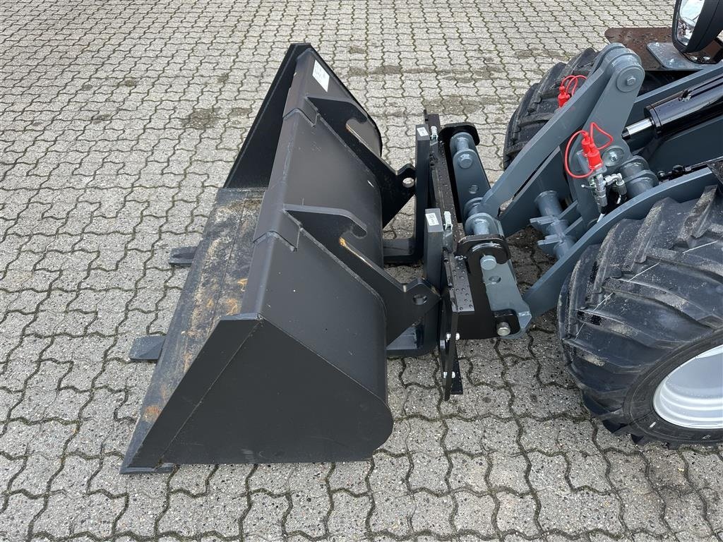 Kompaktlader des Typs GiANT G1500 HD X-Tra, Gebrauchtmaschine in Gjerlev J. (Bild 10)