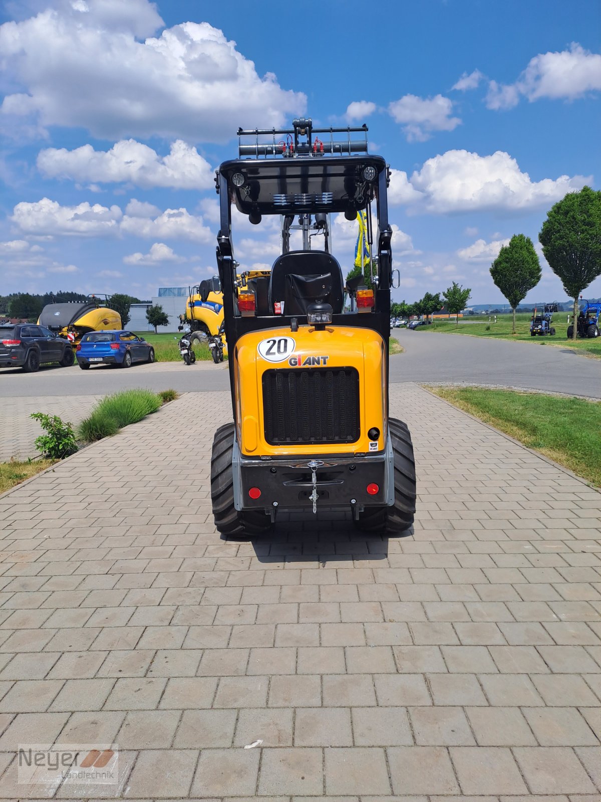 Kompaktlader typu GiANT G2200 HD, Neumaschine w Bad Waldsee Mennisweiler (Zdjęcie 3)