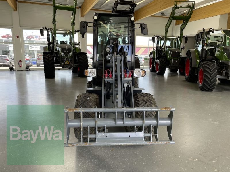 Kompaktlader des Typs GiANT G2200 HD, Gebrauchtmaschine in Bamberg (Bild 3)