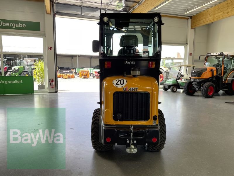 Kompaktlader des Typs GiANT G2200 HD, Gebrauchtmaschine in Bamberg (Bild 5)