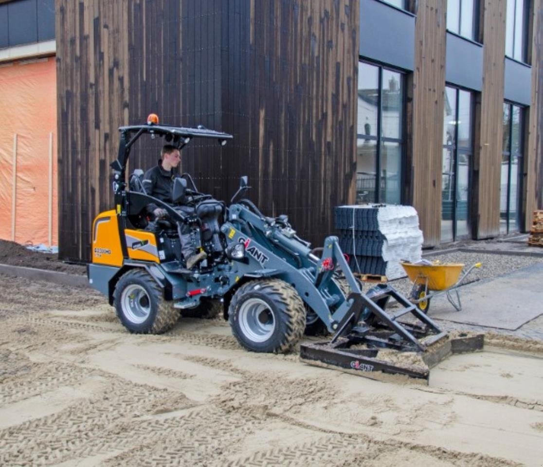 Kompaktlader za tip GiANT G2300 HD X-TRA, Gebrauchtmaschine u Hadsten (Slika 1)