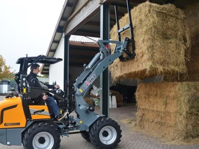 Kompaktlader del tipo GiANT G2500 HD, Gebrauchtmaschine In Hadsten (Immagine 1)