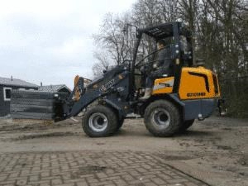 Kompaktlader des Typs GiANT G2500HD, Gebrauchtmaschine in Tilst (Bild 1)