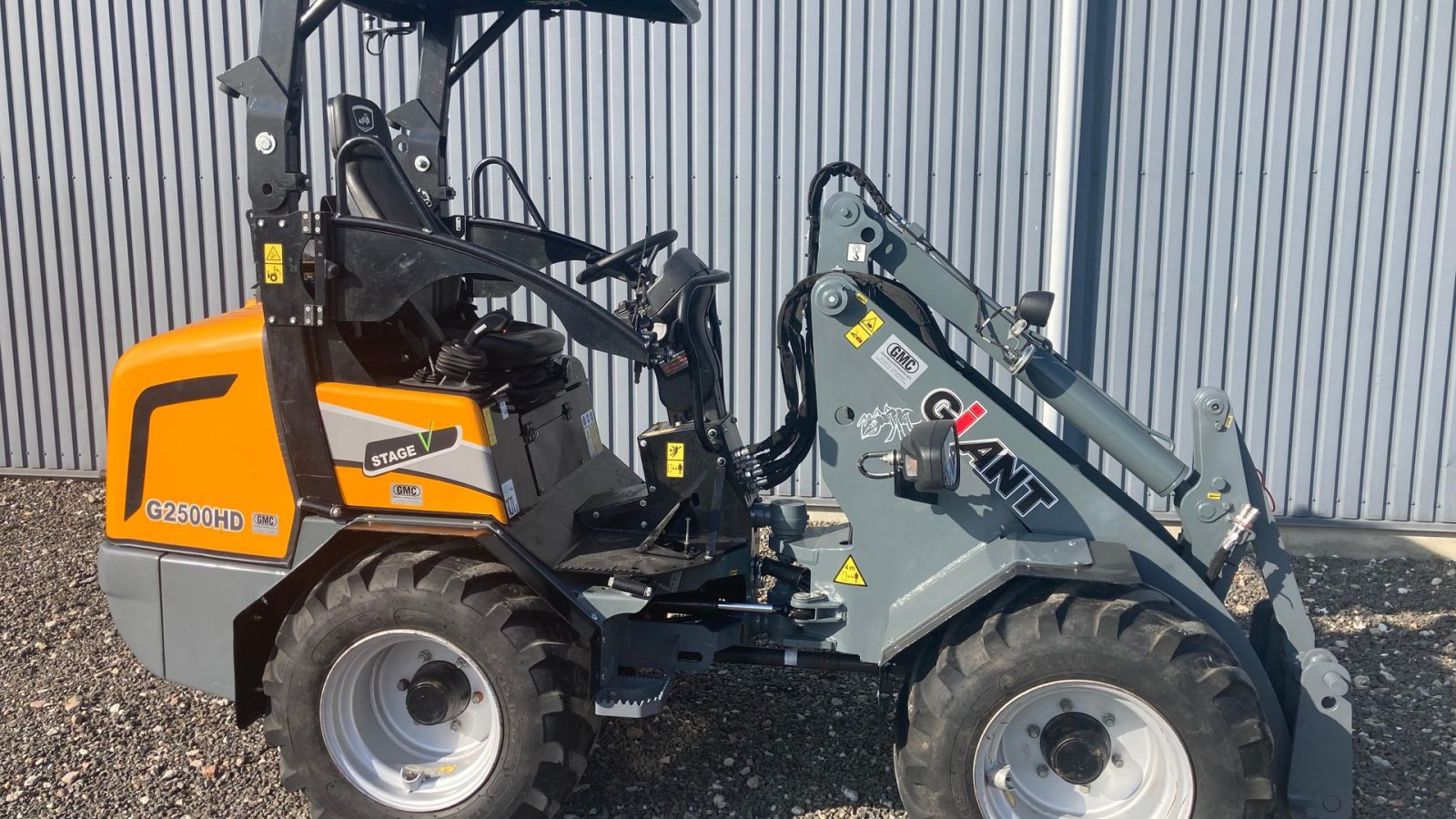 Kompaktlader of the type GiANT G2500HD, Gebrauchtmaschine in Glamsbjerg (Picture 1)