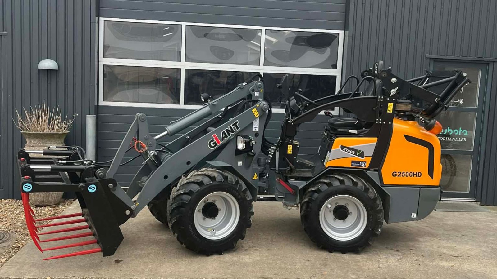 Kompaktlader от тип GiANT G2500HD, Gebrauchtmaschine в Føvling (Снимка 1)