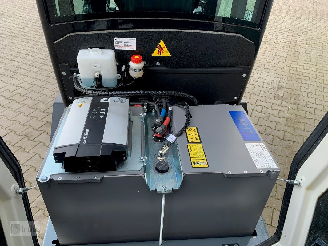 Kompaktlader des Typs GiANT G2700 Elektro, Gebrauchtmaschine in Perleberg (Bild 6)