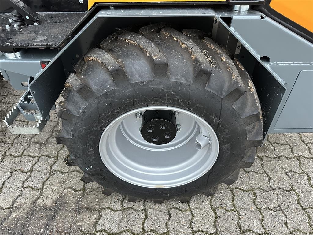 Kompaktlader of the type GiANT G2700 HD PLUS, Gebrauchtmaschine in Gjerlev J. (Picture 9)