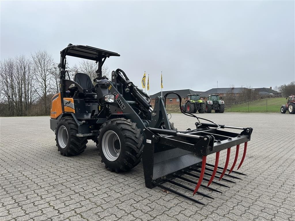 Kompaktlader of the type GiANT G2700 HD PLUS, Gebrauchtmaschine in Gjerlev J. (Picture 4)