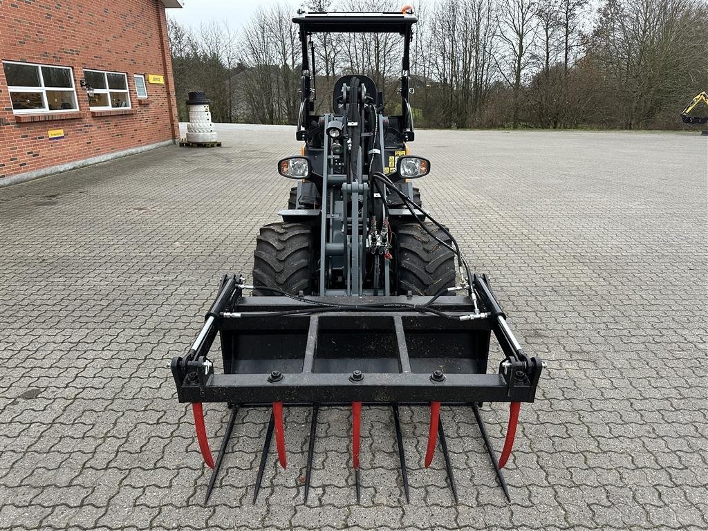 Kompaktlader a típus GiANT G2700 HD PLUS, Gebrauchtmaschine ekkor: Gjerlev J. (Kép 3)