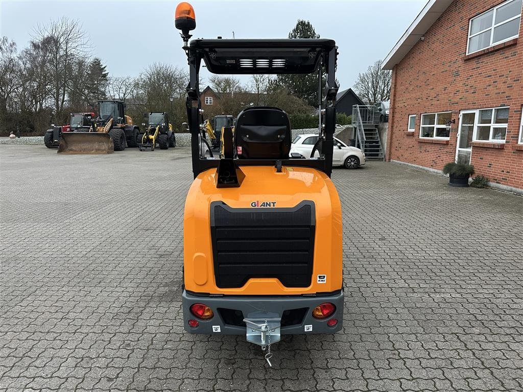 Kompaktlader a típus GiANT G2700 HD PLUS, Gebrauchtmaschine ekkor: Gjerlev J. (Kép 7)