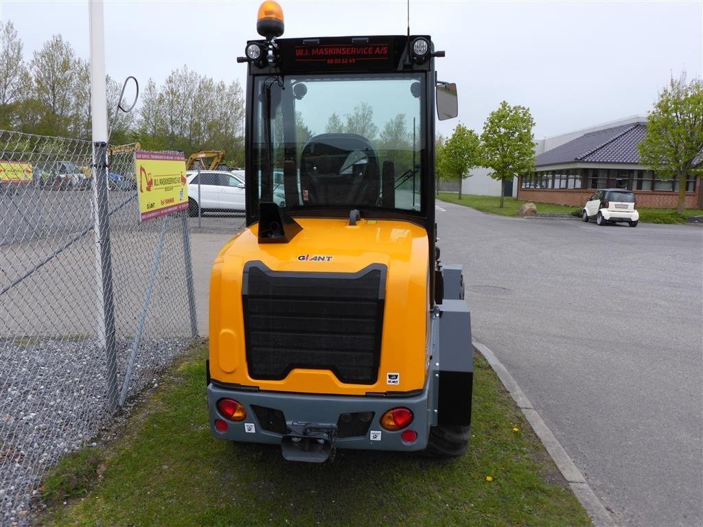 Kompaktlader des Typs GiANT G2700 HD+ x-tra cabine, Gebrauchtmaschine in Nørresundby (Bild 5)