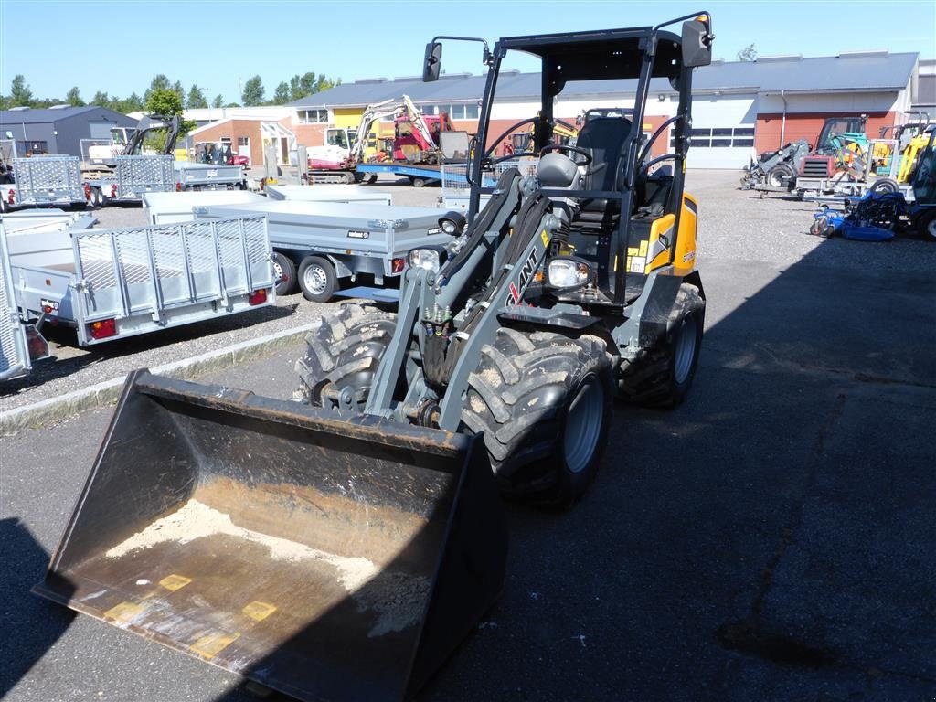 Kompaktlader of the type GiANT G2700 HD+ x-tra kun 425 timer, Gebrauchtmaschine in Nørresundby (Picture 4)