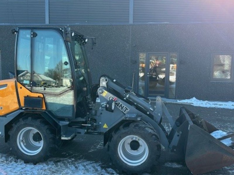 Kompaktlader Türe ait GiANT G2700 X-TRA HD PLUS G2700 x-tra HD+, Gebrauchtmaschine içinde Nørresundby (resim 1)