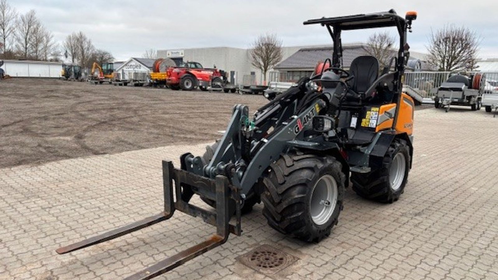 Kompaktlader типа GiANT G2700 X-TRA HD PLUS, Gebrauchtmaschine в Nørresundby (Фотография 4)