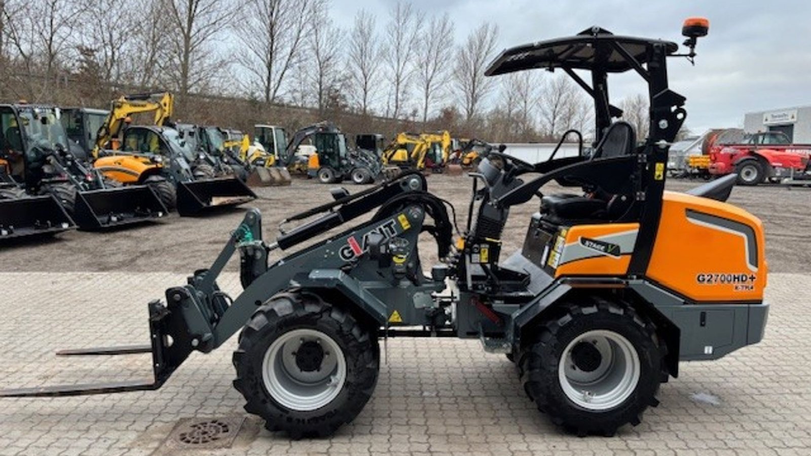 Kompaktlader типа GiANT G2700 X-TRA HD PLUS, Gebrauchtmaschine в Nørresundby (Фотография 5)