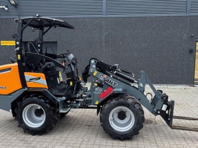 Kompaktlader tip GiANT G2700 X-TRA HD PLUS, Gebrauchtmaschine in Nørresundby (Poză 1)